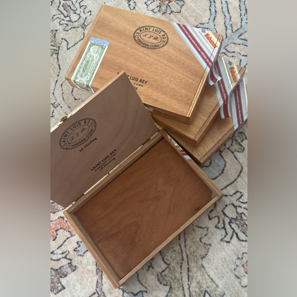 Saint Luis Rey Wooden Cigar Box